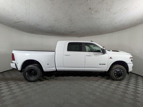 2026 RAM 3500 Limited