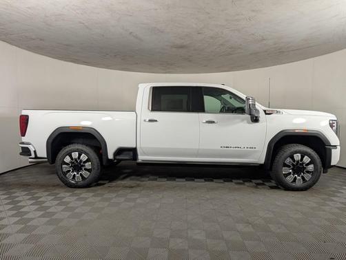 2025 GMC Sierra 2500 Denali