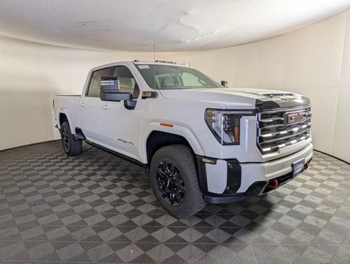 2025 GMC Sierra 2500 AT4