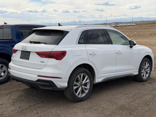 2025 Audi Q3 45 S line Premium