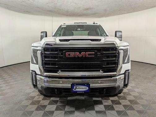 Summit White 2026 GMC Sierra 2500 Pro