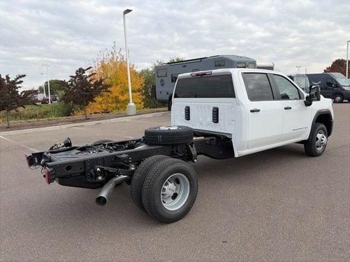 2026 GMC Sierra 3500 Pro