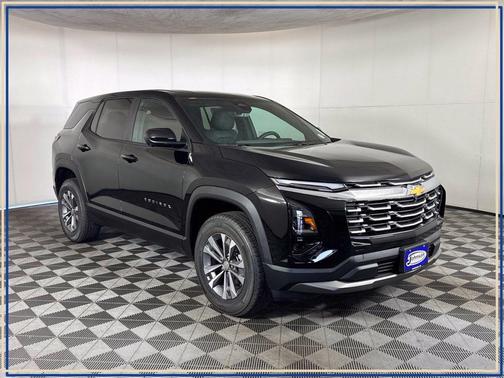 Mosaic Black Metallic 2026 Chevrolet Equinox LT