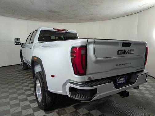 2026 GMC Sierra 3500 Denali Ultimate