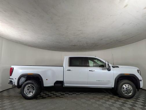 2026 GMC Sierra 3500 Denali Ultimate