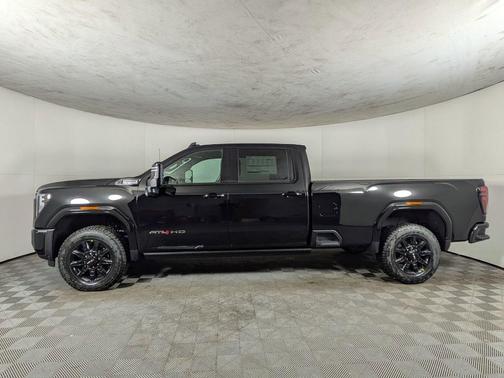 2026 GMC Sierra 3500 AT4