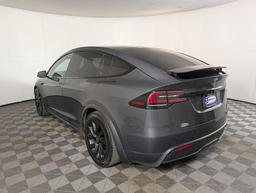 2022 Tesla Model X Plaid