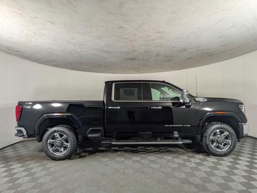 2025 GMC Sierra 2500 SLT