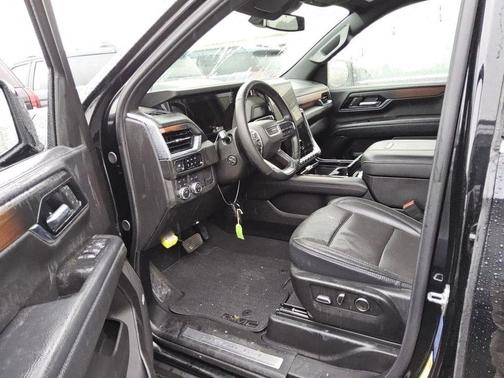 Onyx Black 2025 GMC Yukon XL Denali