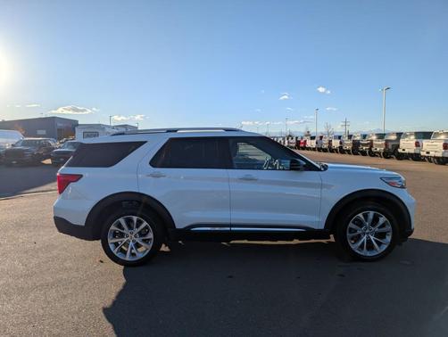 2022 Ford Explorer Platinum