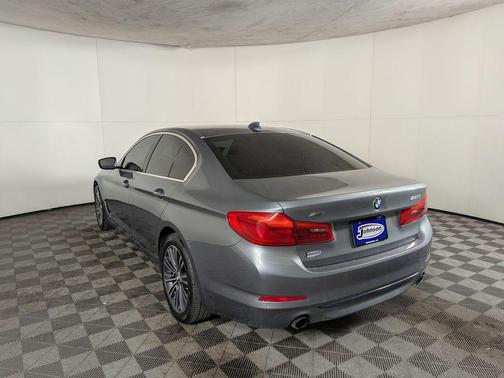 2020 BMW 530 i xDrive