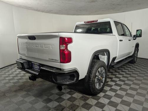 2026 Chevrolet Silverado 2500 Custom