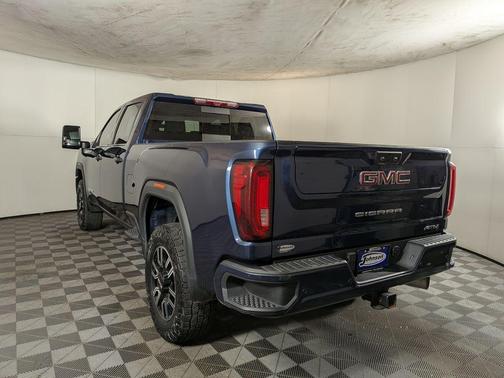 2022 GMC Sierra 2500 AT4