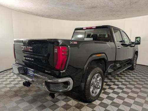 2025 GMC Sierra 2500 SLT
