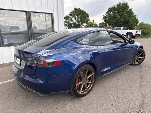 2016 Tesla Model S P90D