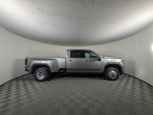 2025 GMC Sierra 3500 Denali