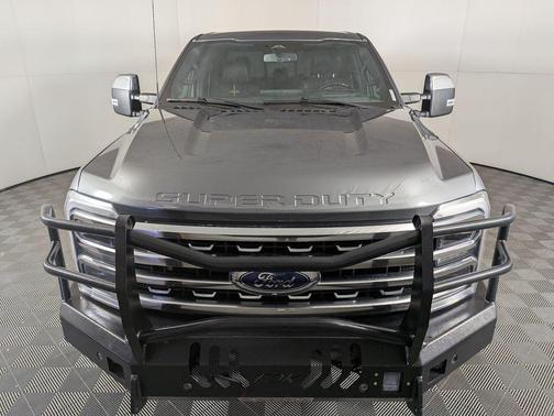 2023 Ford F-250 Platinum