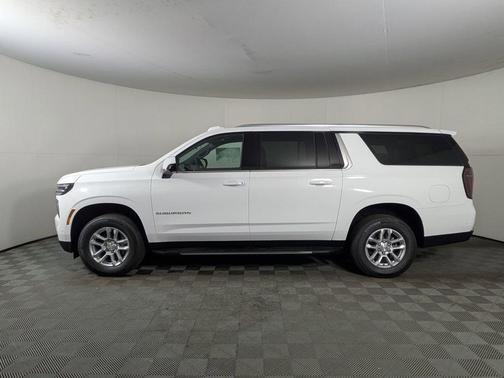 2025 Chevrolet Suburban LS