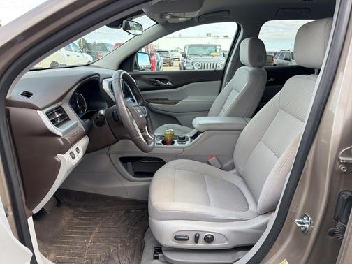 Gray 2023 GMC Acadia SLE