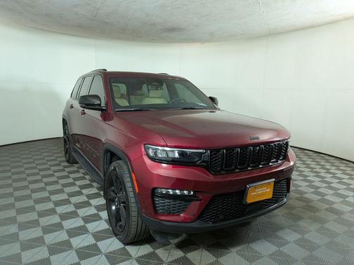 Velvet Red Pearlcoat 2023 Jeep Grand Cherokee Limited