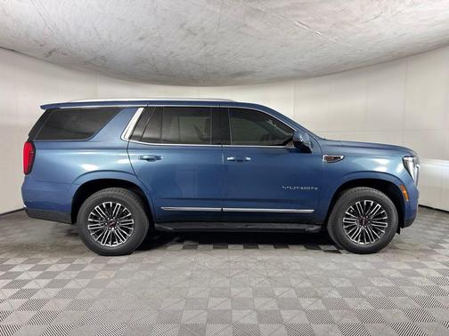 Metallic 2026 GMC Yukon Elevation