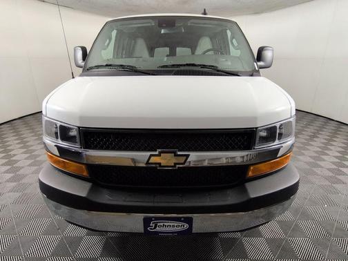 Summit White 2025 Chevrolet Express 3500 LT