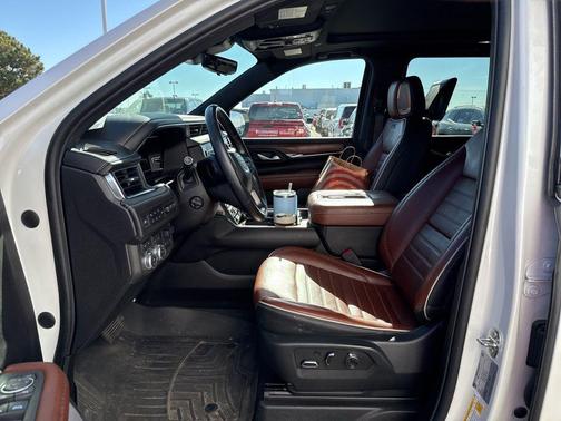 2023 GMC Yukon XL Denali Ultimate