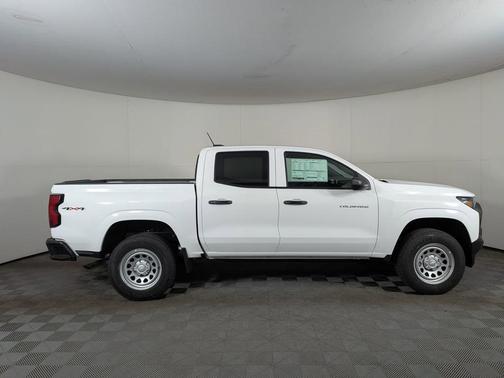 2025 Chevrolet Colorado WT