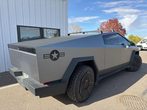 2024 Tesla Cybertruck Base