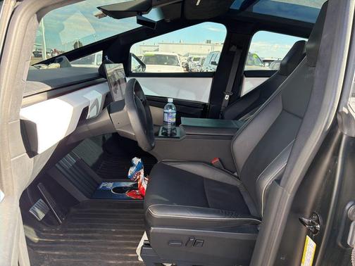 2024 Tesla Cybertruck Base