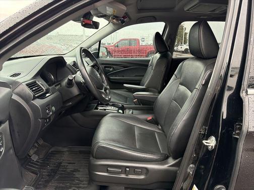 Crystal Black Pearl 2019 Honda Pilot Elite