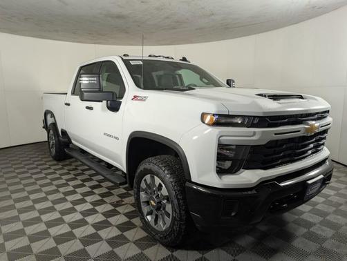 2026 Chevrolet Silverado 2500 Custom