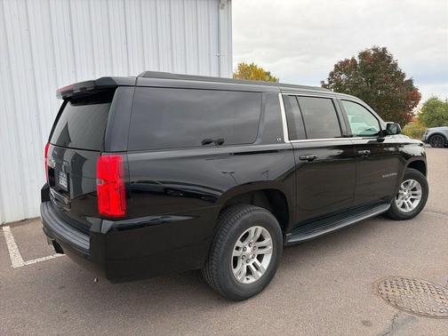 2017 Chevrolet Suburban LT