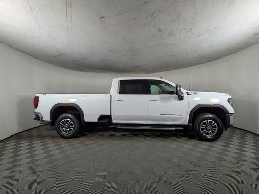 2026 GMC Sierra 2500 SLE