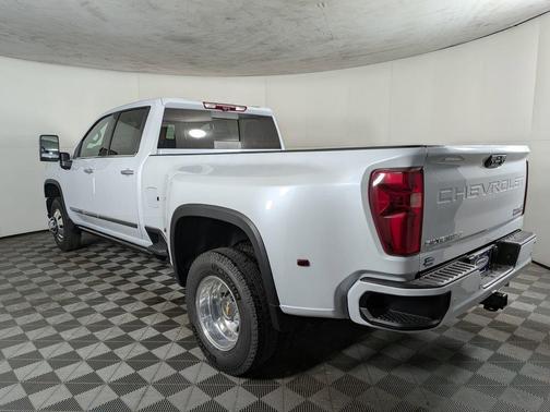 2026 Chevrolet Silverado 3500 High Country