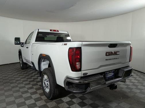 2025 GMC Sierra 2500 Pro