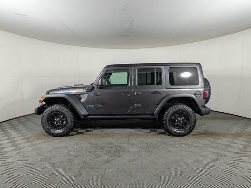 2025 Jeep Wrangler 4xe Sport