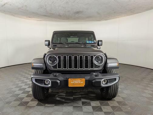 Granite Crystal Clearcoat Metallic 2025 Jeep Wrangler 4xe Sahara