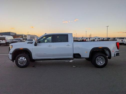 2026 GMC Sierra 3500 Denali Ultimate