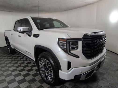 White Frost Tri-Coat 2023 GMC Sierra 1500 Denali Ultimate