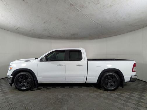Bright White Clearcoat 2021 RAM 1500 Big Horn