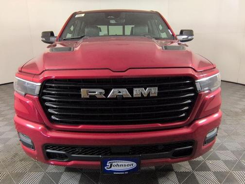 Molten Red Pearlcoat 2026 RAM 1500 Laramie