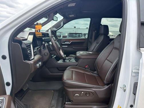 White Frost Tri-Coat 2022 GMC Sierra 1500 Denali