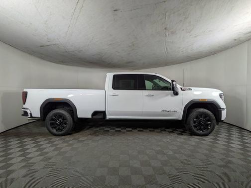 2026 GMC Sierra 3500 AT4