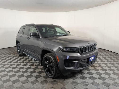 2024 Jeep Grand Cherokee Laredo