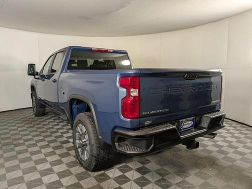 2025 Chevrolet Silverado 2500 Custom