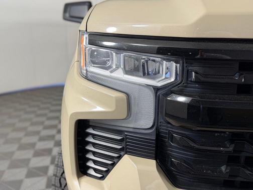 Sand Dune Metallic 2023 Chevrolet Silverado 1500 LT Trail Boss