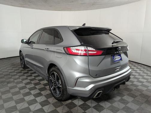 2022 Ford Edge ST
