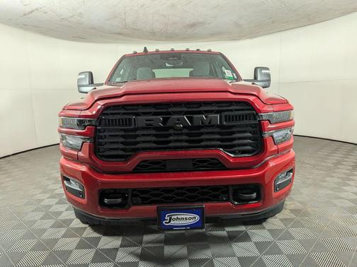 Molten Red Pearlcoat 2026 RAM 3500 Big Horn