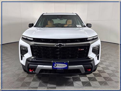 Polar White 2027 Chevrolet Traverse Z71